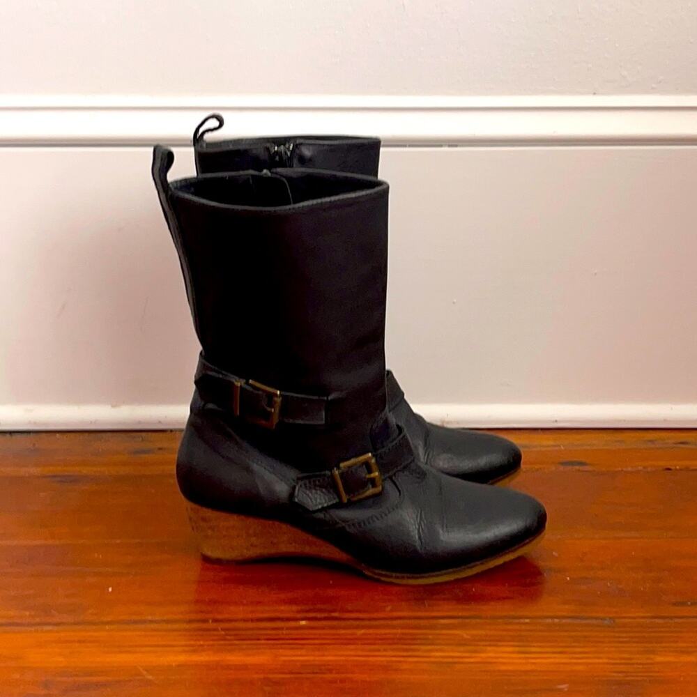 Athe Vanessa Bruno side zip wedge leather calf height boots sz 37
